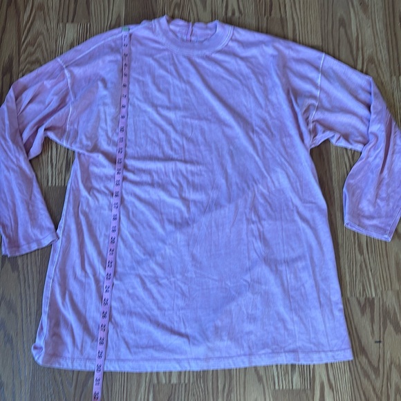 Free People We The Free Long Sleeve  Mock Neck Pink Oversized T Shirt Size Large - Picture 11 of 12